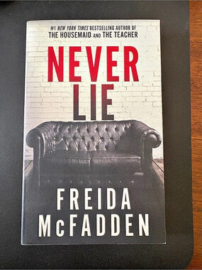Freida McFadden Never Lie Paperback Book Black & White